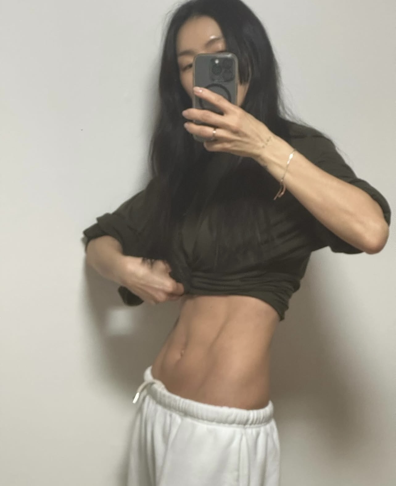 Cựu idol đang khiến cả triệu người mê: Visual rạng rỡ, body ai nhìn cũng nể- Ảnh 3.