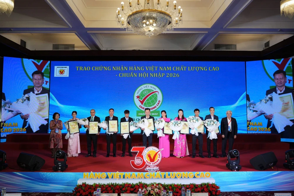 581 doanh nghiệp được trao chứng nhận danh hiệu Hàng Việt Nam Chất lượng cao 2026 ảnh 2 Hàng Việt Nam Chất lượng cao