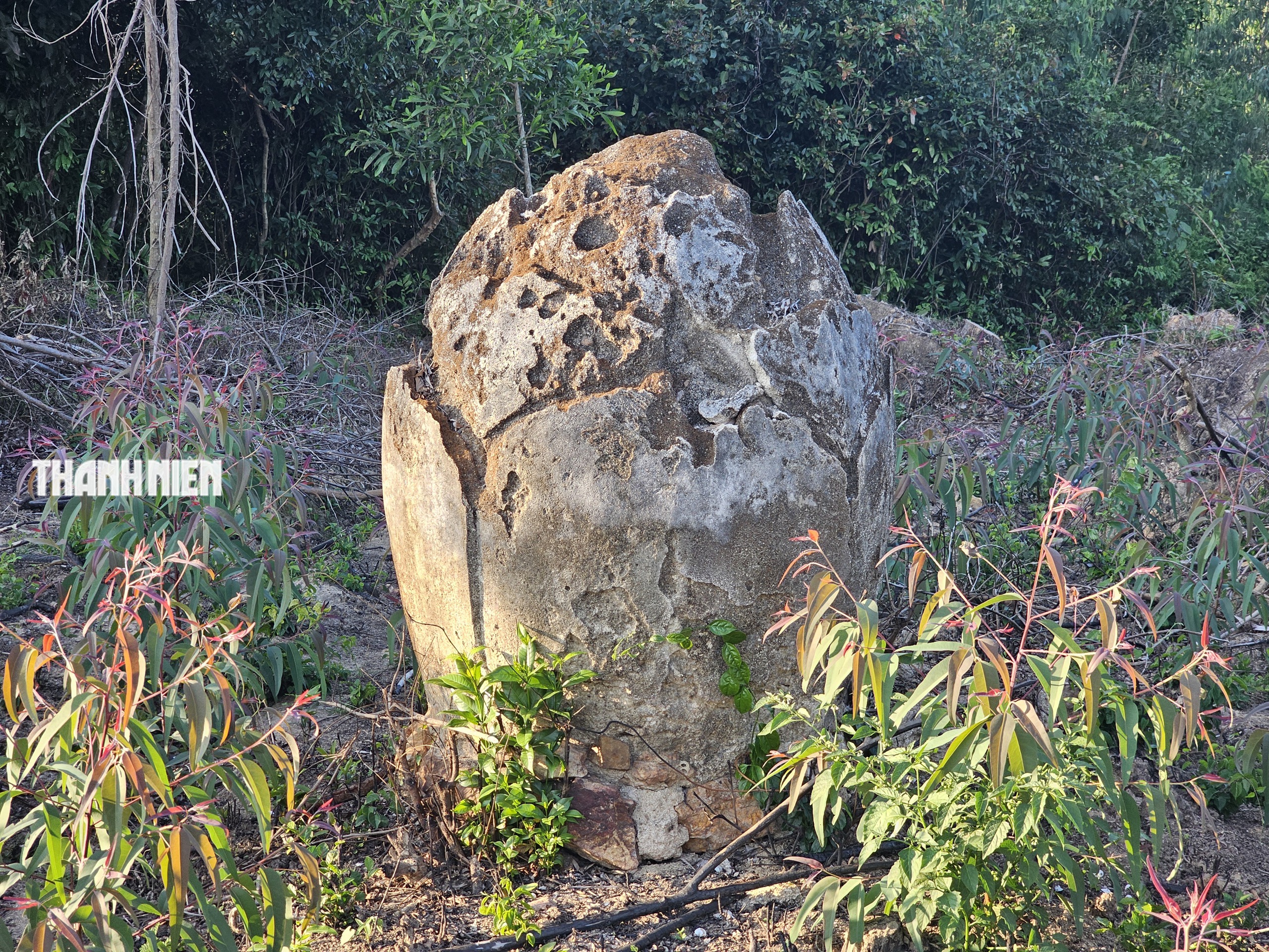 Khám phá ngôi chùa bên núi A Mang với hơn 500 mộ cổ- Ảnh 6. Khám phá ngôi chùa bên núi A Mang với hơn 500 mộ cổ- Ảnh 6.