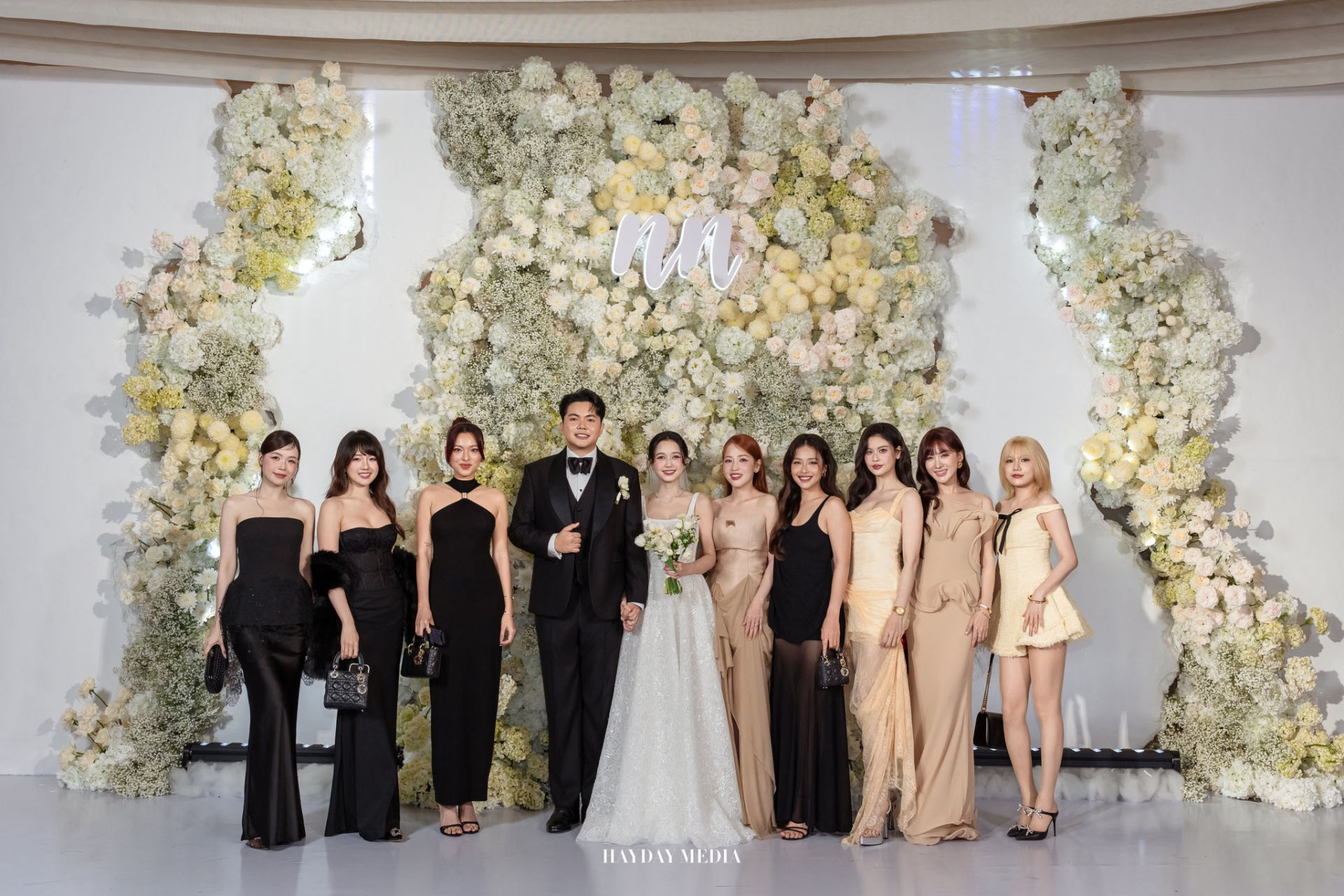 Thái độ lạ của Hải Nam - Jun Vũ bên trong đám cưới quy tụ cả dàn sao Vbiz- Ảnh 19.