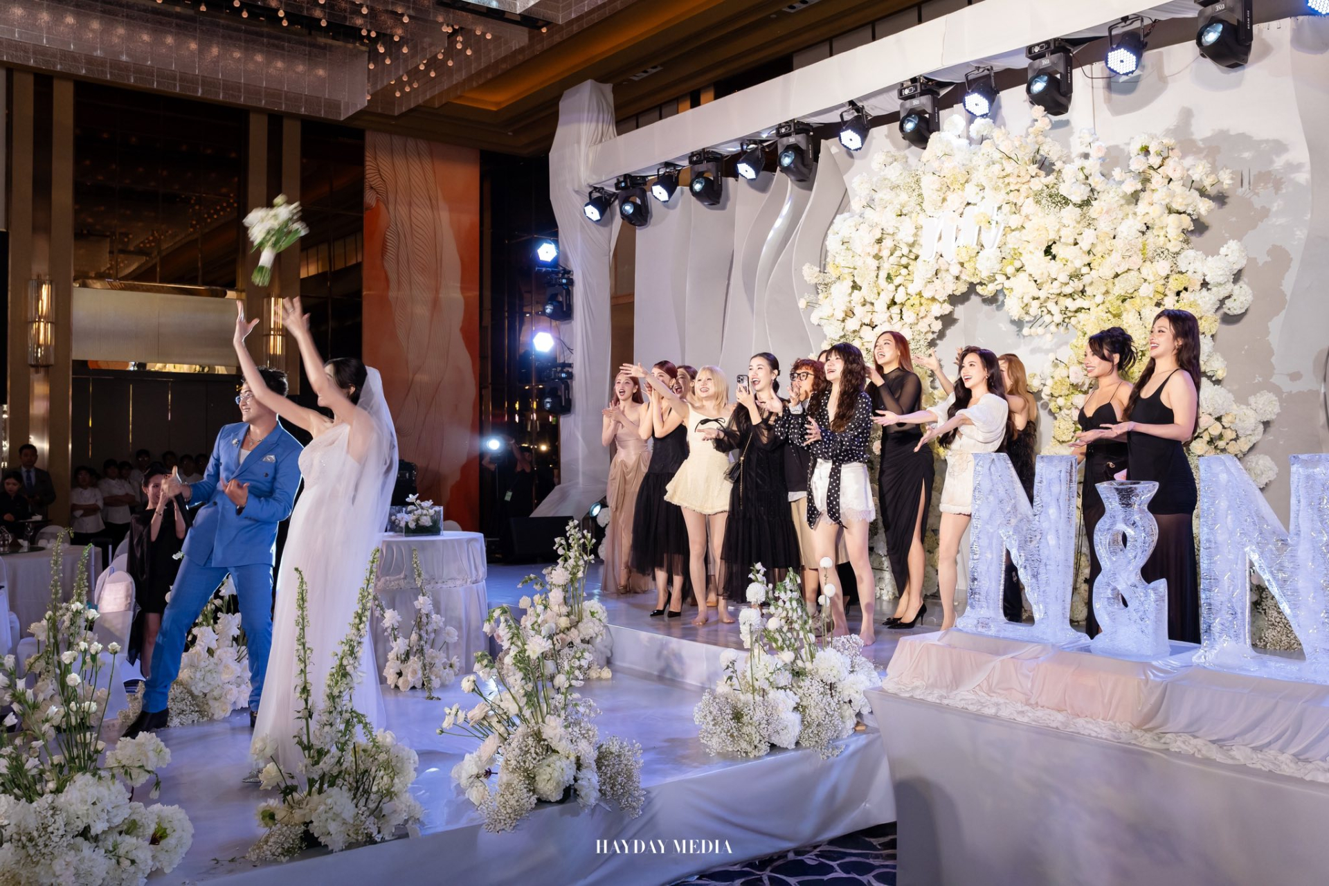 Thái độ lạ của Hải Nam - Jun Vũ bên trong đám cưới quy tụ cả dàn sao Vbiz- Ảnh 24.