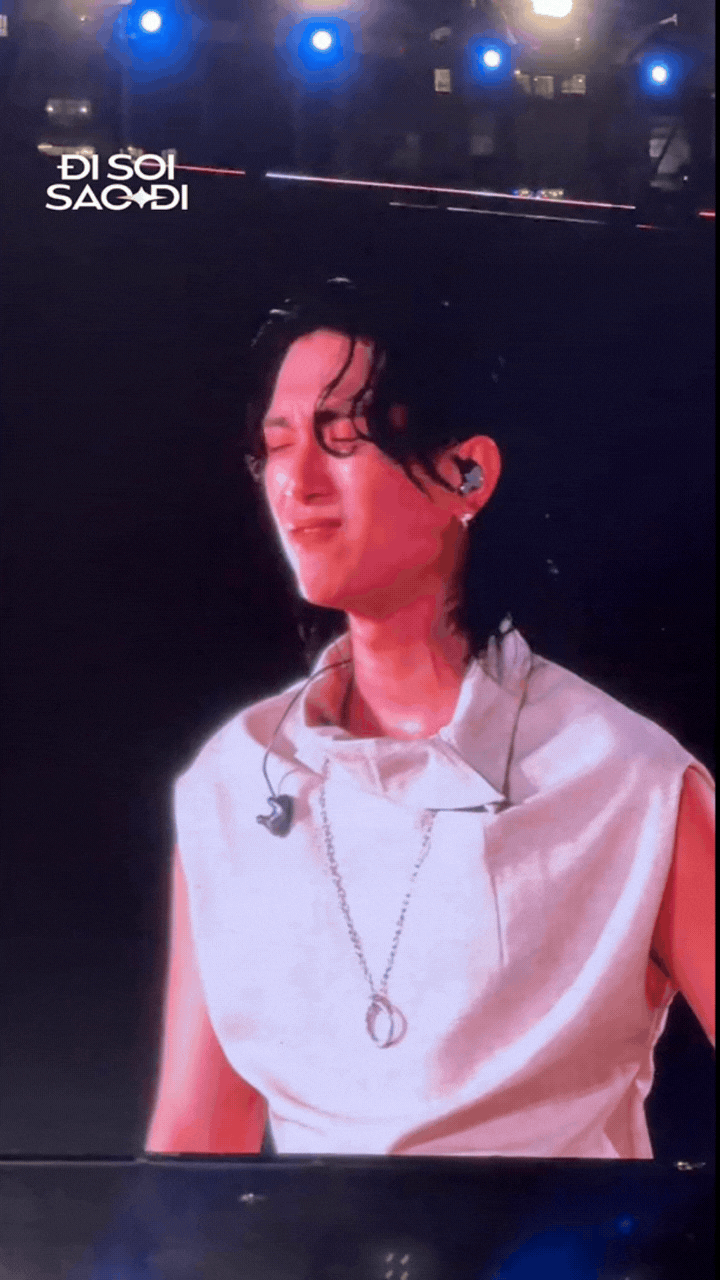 Cả làng nhạc mong nhớ nam ca sĩ Việt bỗng dưng mất tích, nghe fanchant quốc dân mới biết nổi tiếng cỡ nào- Ảnh 4.