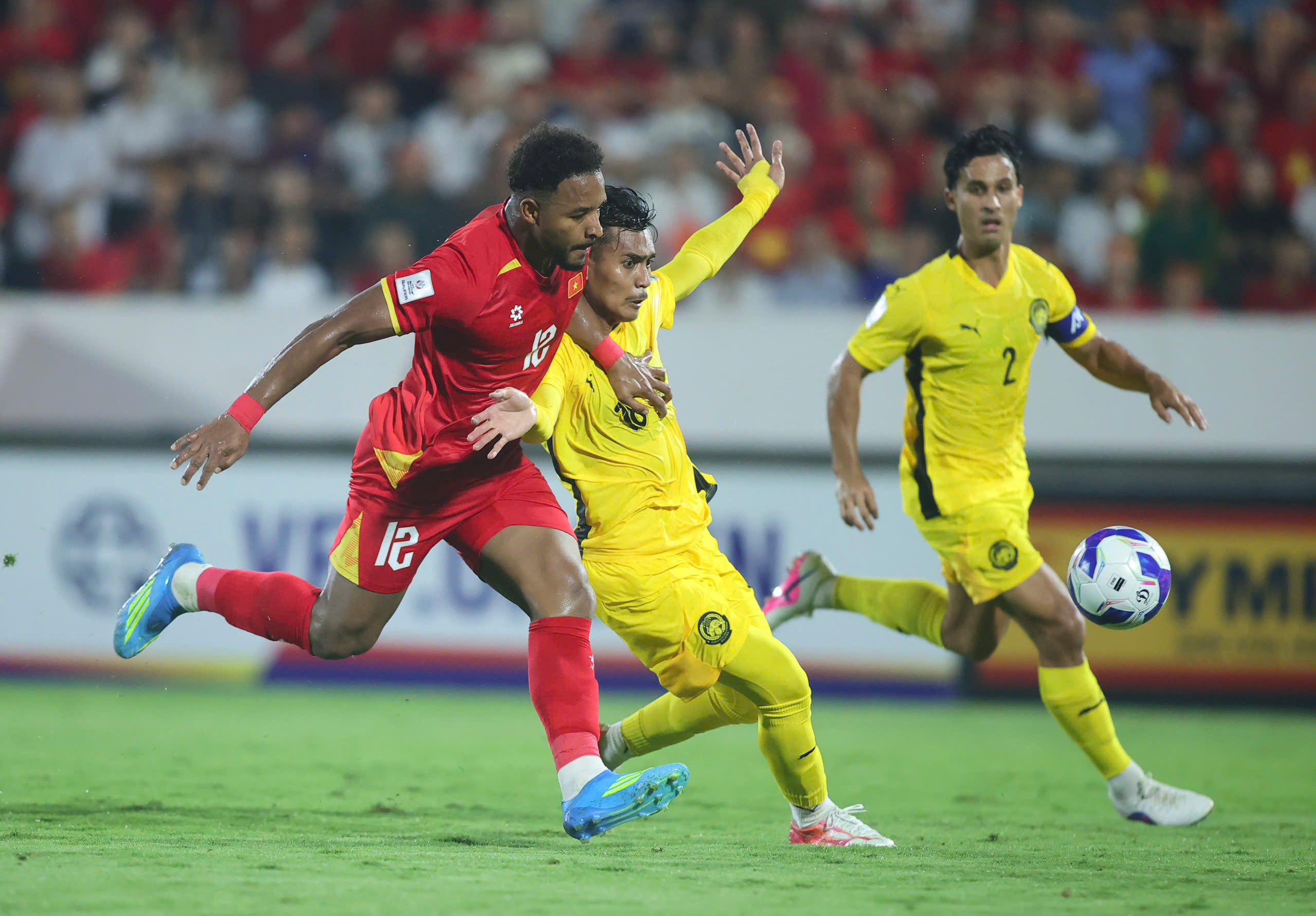 Báo Malaysia: ‘Đội tuyển Việt Nam thắng đẳng cấp, tạo khoảng cách rõ rệt với chúng ta’- Ảnh 2.