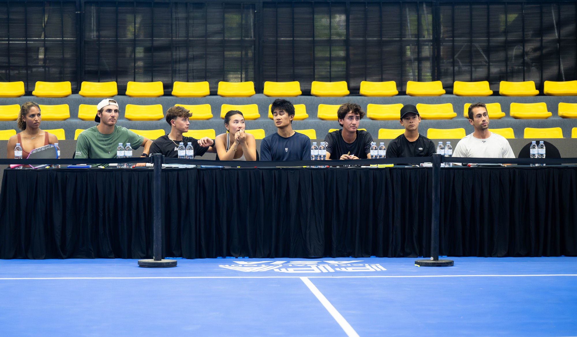 Nữ hoàng pickleball Anna Leigh Waters cùng dàn sao PPA hồ hởi kí tặng người hâm mộ Việt Nam- Ảnh 7. Nữ hoàng pickleball Anna Leigh Waters cùng dàn sao PPA hồ hởi kí tặng người hâm mộ Việt Nam- Ảnh 7.