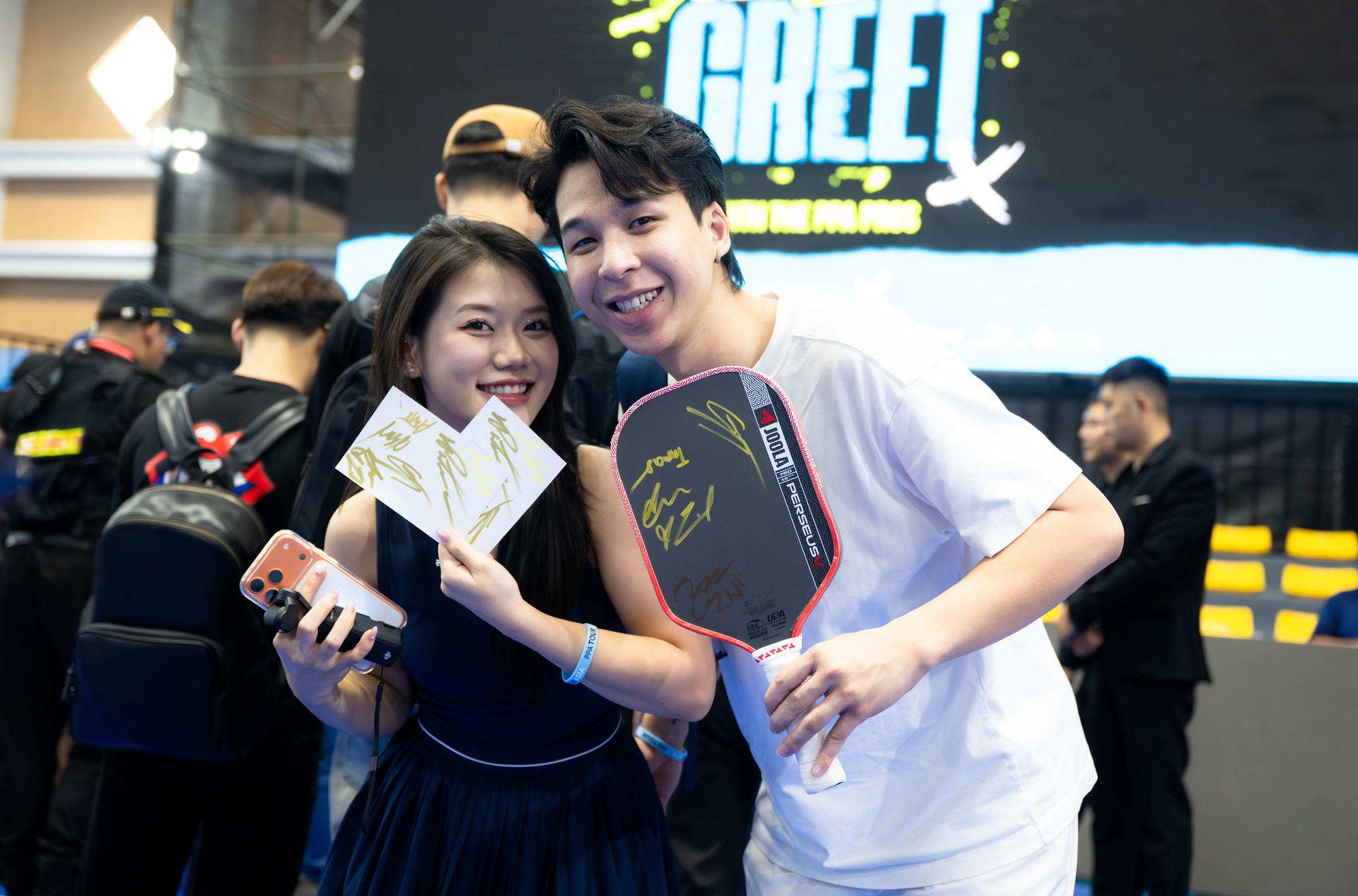 Nữ hoàng pickleball Anna Leigh Waters cùng dàn sao PPA hồ hởi kí tặng người hâm mộ Việt Nam- Ảnh 10. Nữ hoàng pickleball Anna Leigh Waters cùng dàn sao PPA hồ hởi kí tặng người hâm mộ Việt Nam- Ảnh 10.