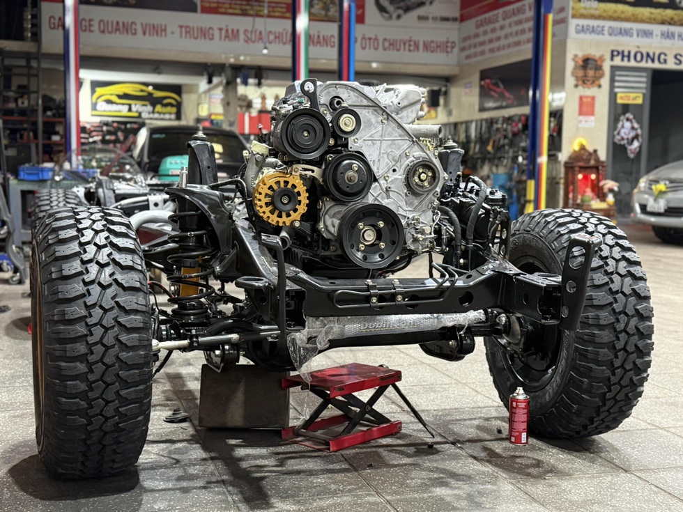 9x dành 6 tháng đặt phụ tùng khắp thế giới để đại tu Land Cruiser đời 1995 - 10