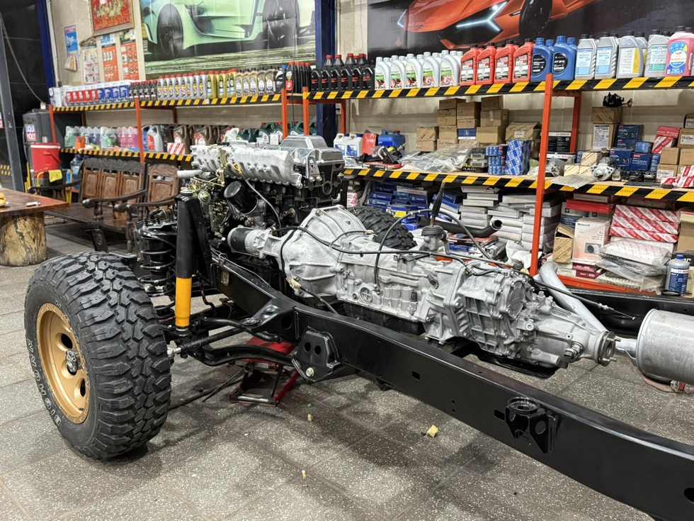 9x dành 6 tháng đặt phụ tùng khắp thế giới để đại tu Land Cruiser đời 1995 - 11