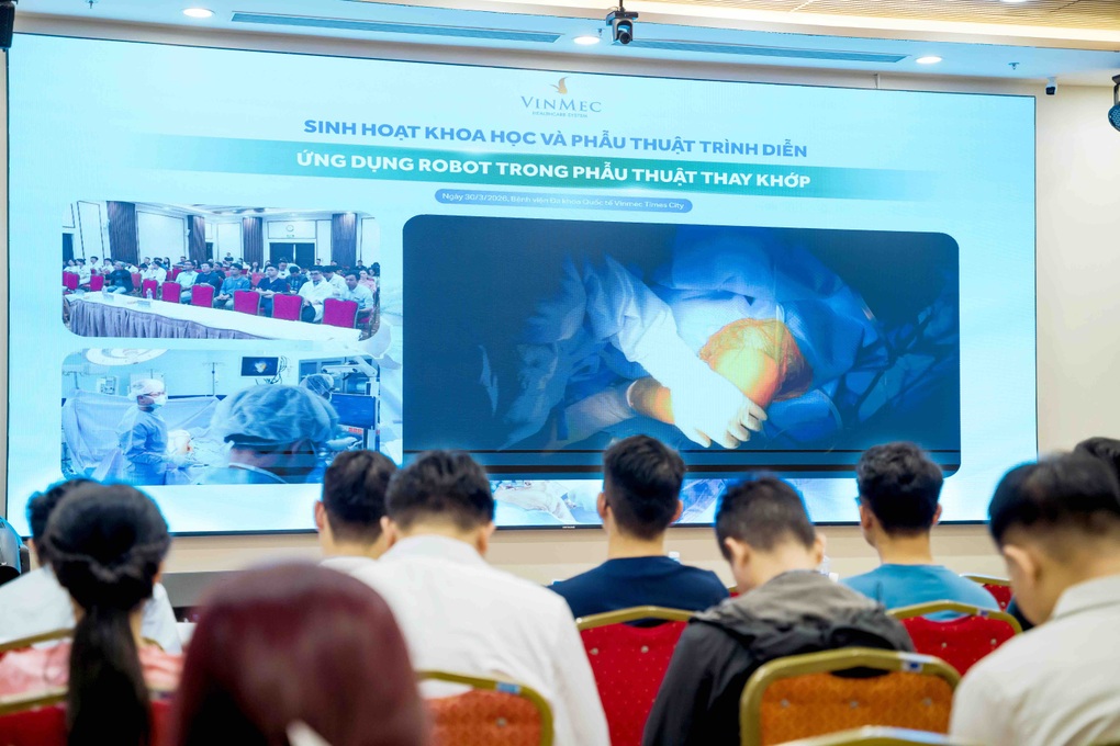 Vinmec ra mắt robot hỗ trợ thay khớp gối với chi phí hợp lý, tích hợp công nghệ AI - 3