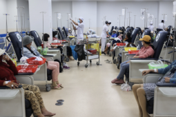 Vì sao người trẻ khỏe sống lành mạnh vẫn bị ung thư?