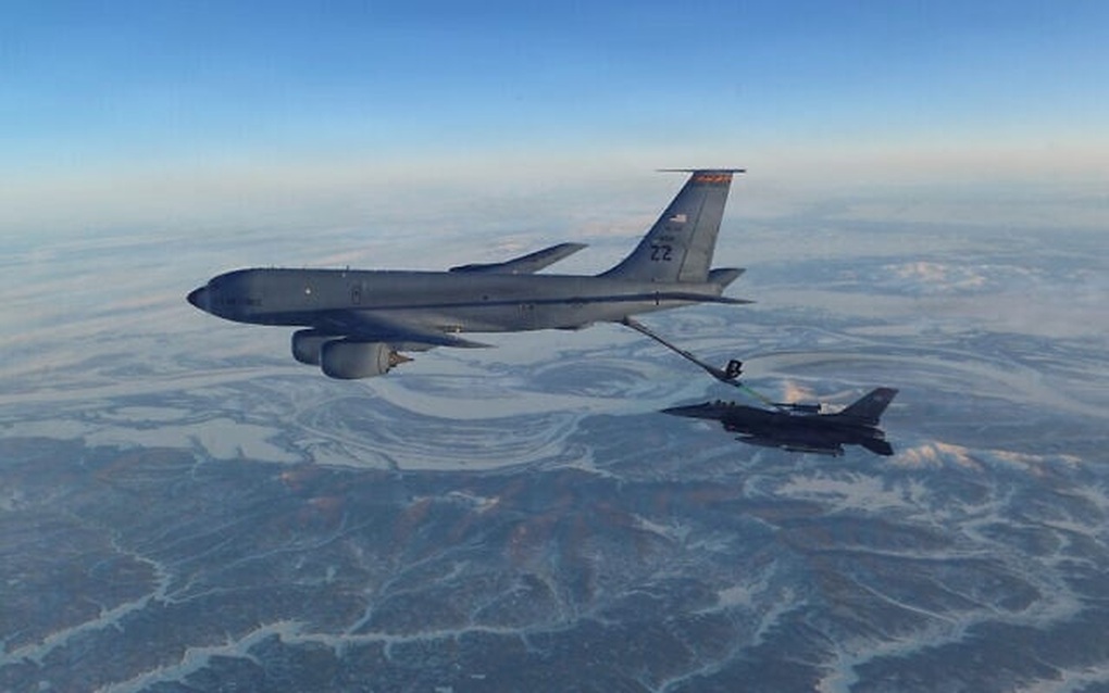 4 quân nhân Mỹ thiệt mạng trong vụ rơi máy bay tiếp dầu ở Iraq - 1