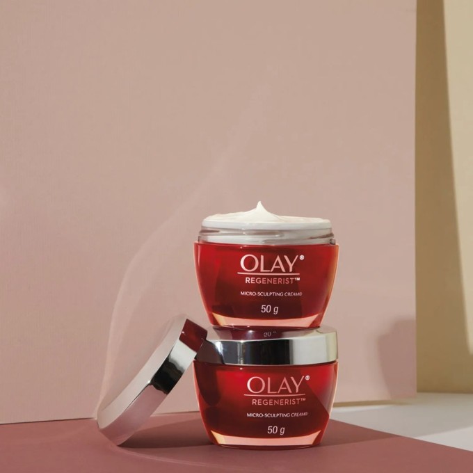 5 kem dưỡng ẩm chống lão hóa giá dưới 500.000 đồng 1 Olay Regenerist Micro-Sculpting Cream.