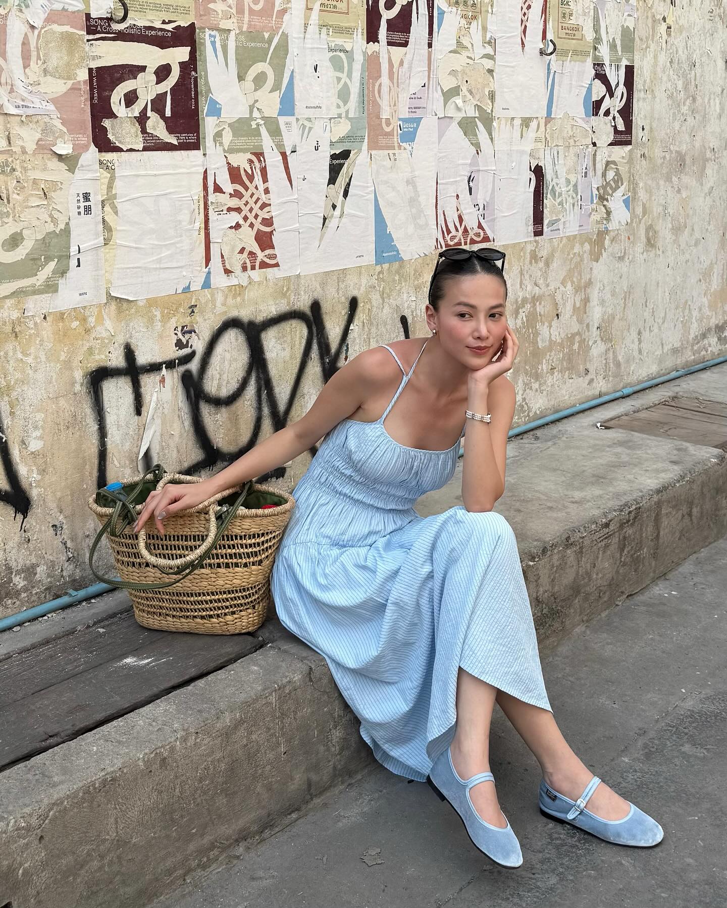 5 kiểu váy nhẹ nhàng tươi xinh, nhìn là muốn sắm ngay- Ảnh 1.