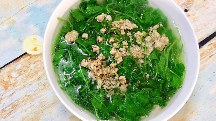 Canh rau má giúp thanh nhiệt, giải độc.