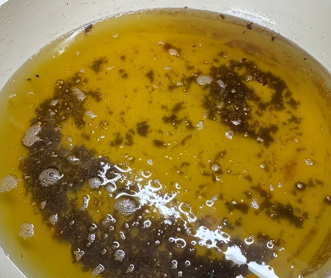 5 thói quen tiết kiệm mù quáng trong bếp cướp đi sức khỏe của cả nhà- Ảnh 1.