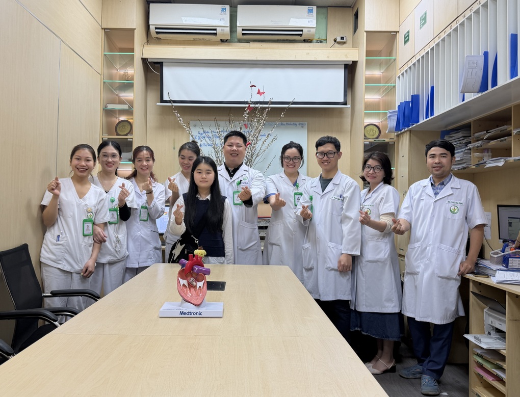 7 năm với trái tim ghép từ người lạ, cô bé giành giải học sinh giỏi tỉnh - 2