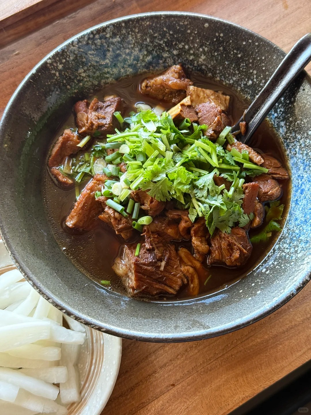 Thổ địa Trùng Khánh chỉ điểm: 8 món vỉa hè 