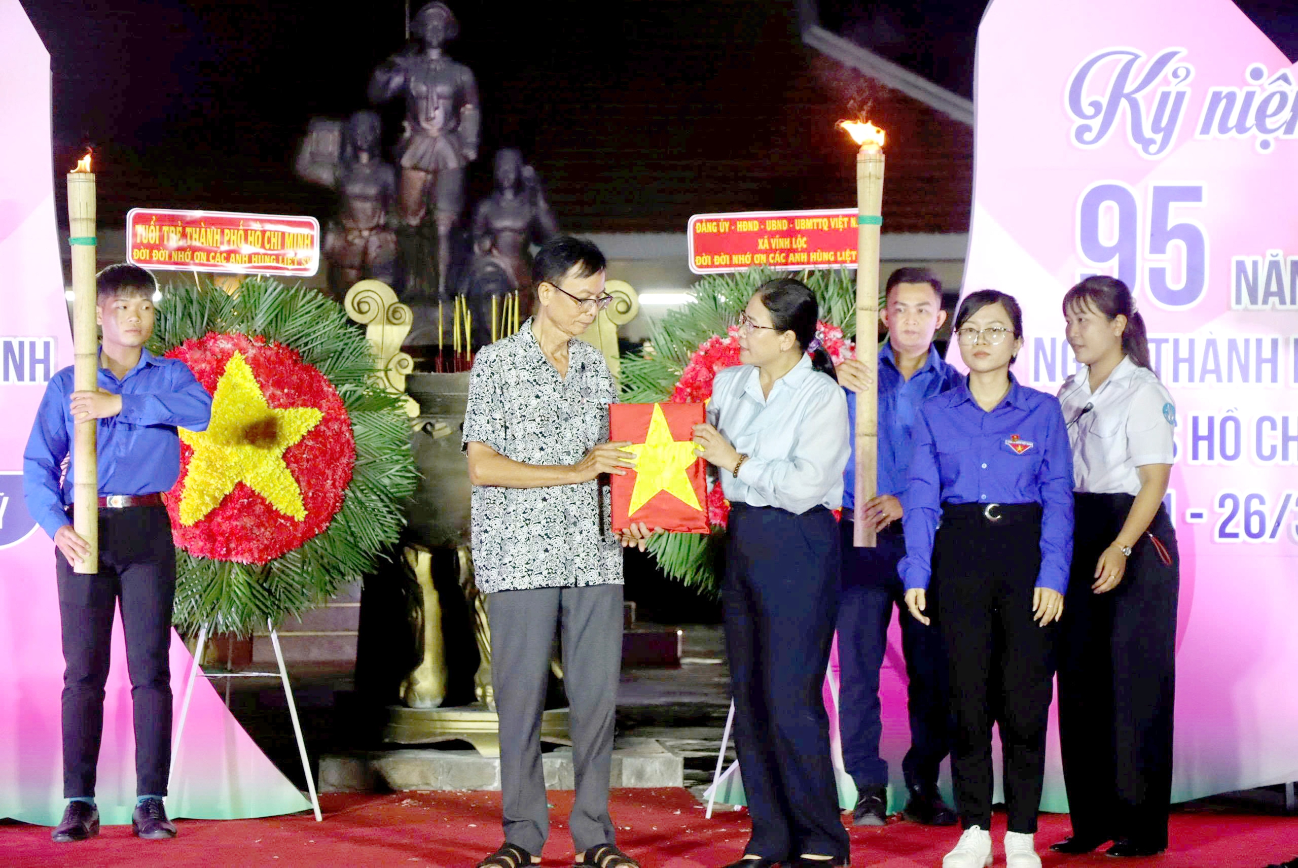 thành lập đoàn - Ảnh 1.