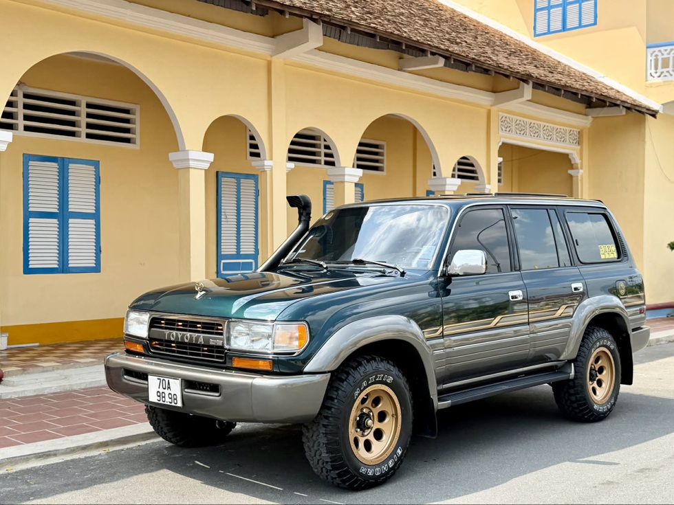 9x dành 6 tháng đặt phụ tùng khắp thế giới để đại tu Land Cruiser đời 1995 - 1
