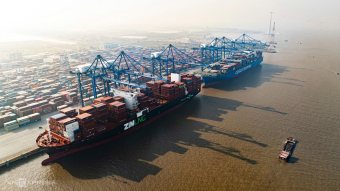 Cụm cảng Lạch Huyện, Hải Phòng, ngày 20/1. Ảnh: Lê Tân