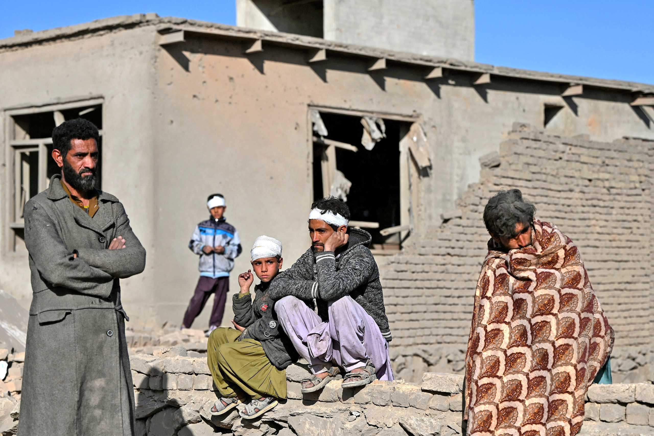 Afghanistan tố Pakistan không kích Kabul và biên giới, nhiều dân thường thiệt mạng - Ảnh 1.