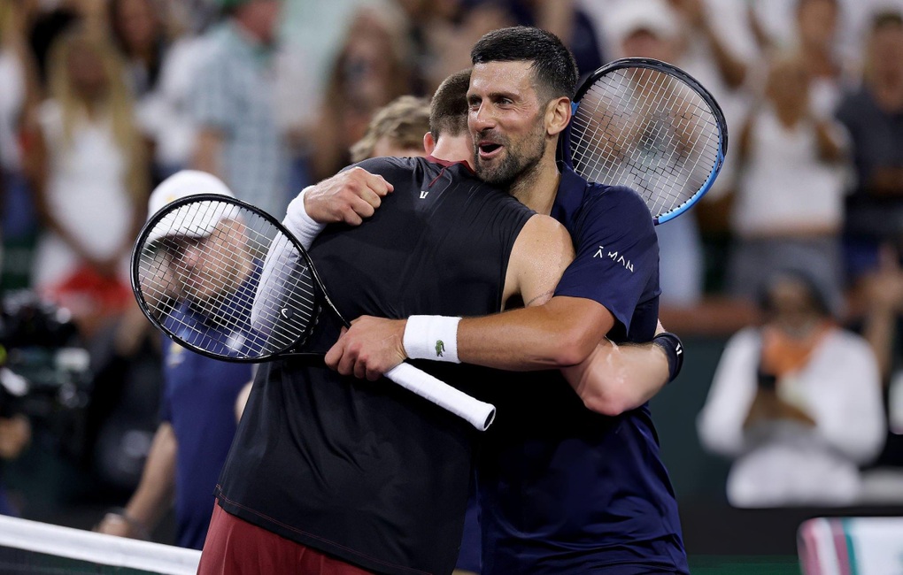 Alcaraz hiên ngang vào tứ kết, Djokovic thua ngược trước Draper - 1