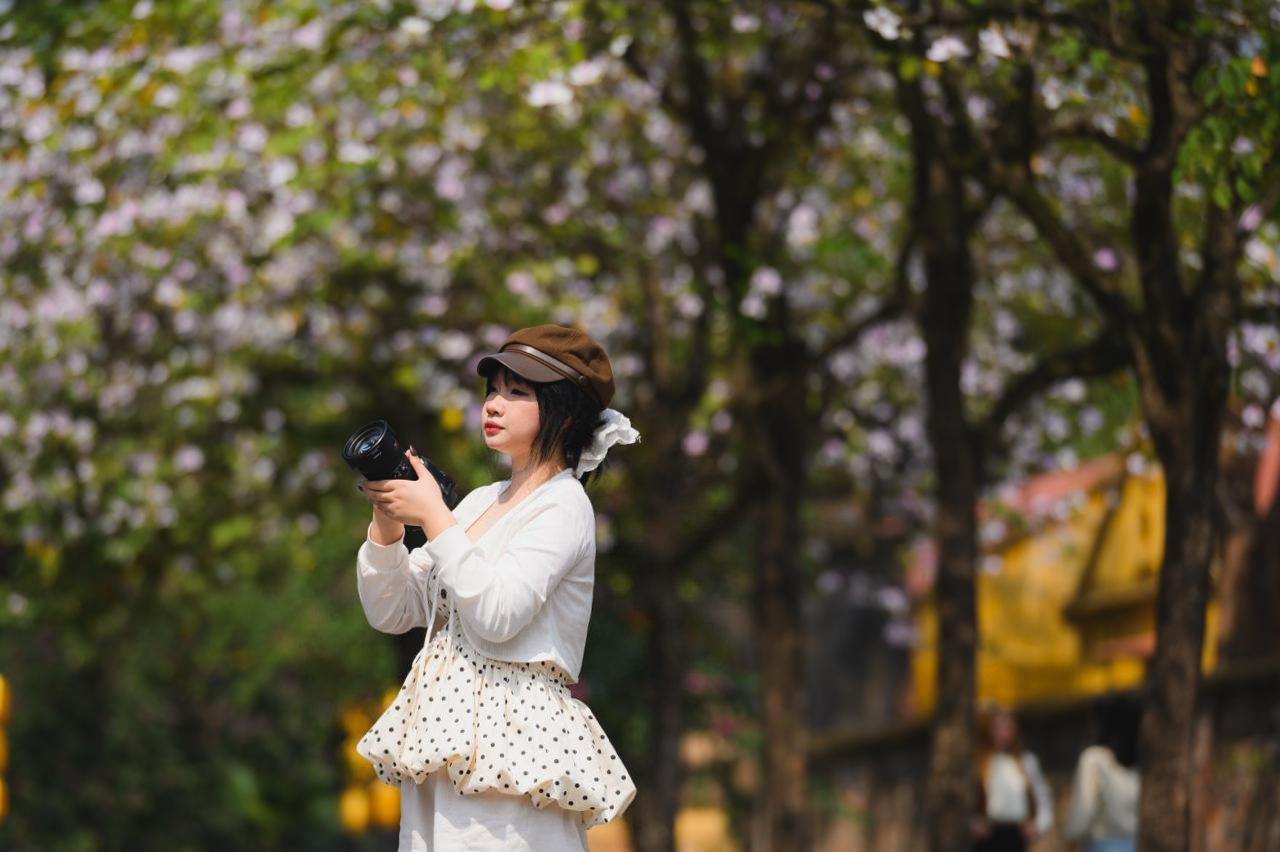 Ăn chơi cho hết tháng Giêng, mùa săn hoa đã đến khiến cả Hà Nội đứng ngồi không yên- Ảnh 7. Ăn chơi cho hết tháng Giêng, mùa săn hoa đã đến khiến cả Hà Nội đứng ngồi không yên- Ảnh 7.