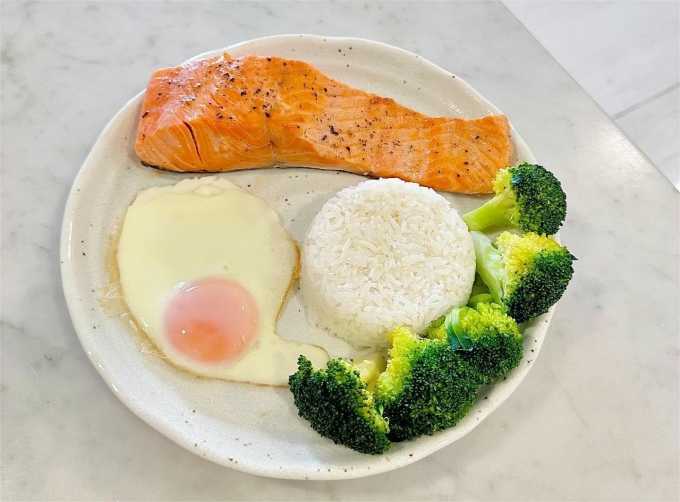 Bữa ăn đầy đủ dinh dưỡng giúp mẹ sau sinh mổ nhanh hồi phục sức khỏe. Ảnh minh họa: Mai Linh