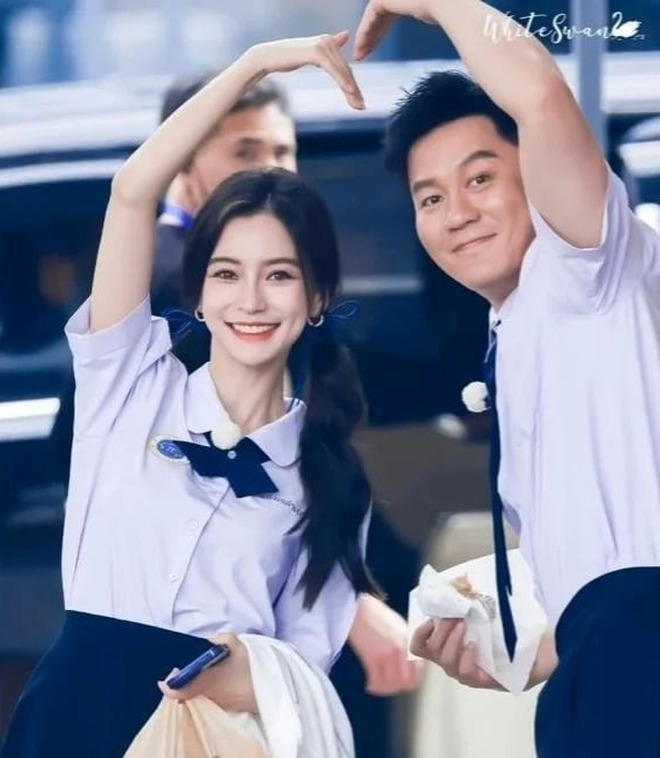 Angelababy đang yêu 