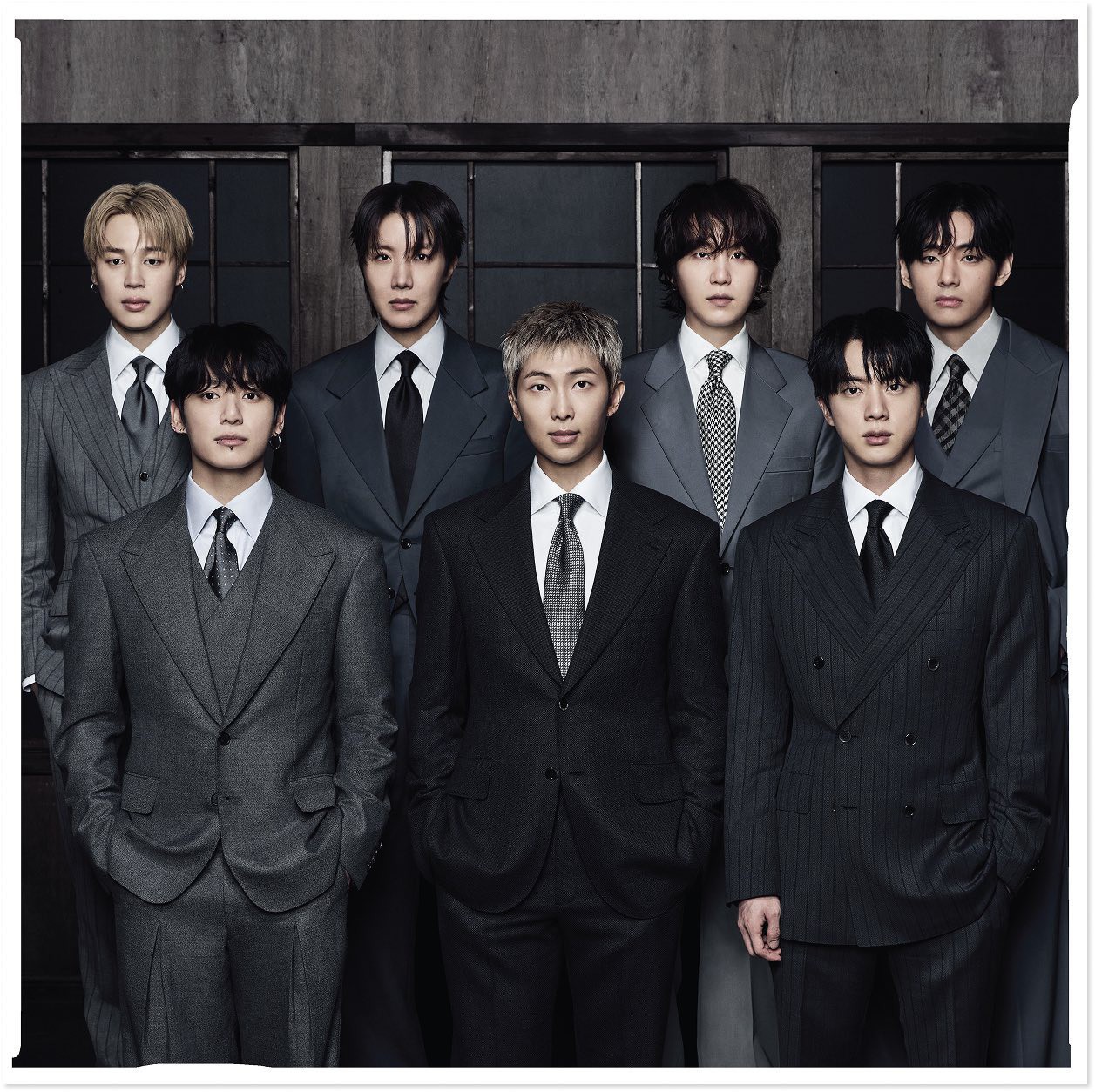 BLACKPINK nhìn BTS comeback mà ái ngại- Ảnh 1.