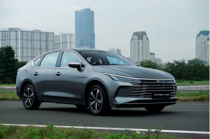 Mẫu sedan BYD Seal 5 tại Việt Nam. Ảnh: BYD