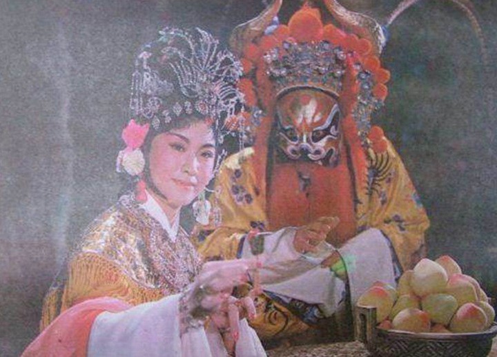 Bà La Sát của Tây du ký: Nổi tiếng từ một vai diễn, tài sắc nhưng bạc mệnh 1 Vương Phụng Hà trong phim "Hỏa Diệm Sơn".