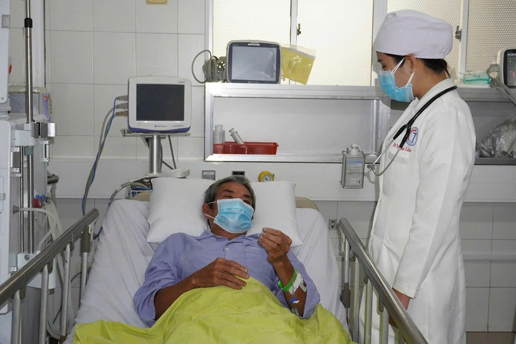 Ba người nhập viện sau khi ăn canh chua cá nóc - 1