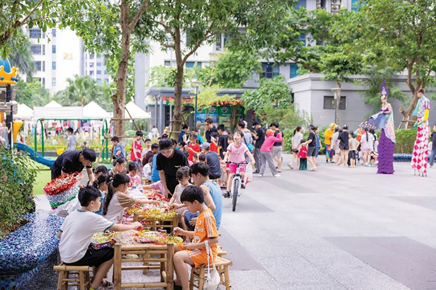 Ba thập kỷ kiến tạo vươn xa của ROX Group - Ảnh 1.