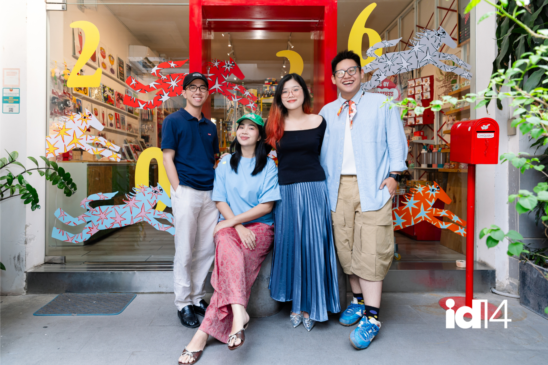 “Bán quà lưu niệm mà khách chốt đơn hàng chục triệu” - Bên trong hệ sinh thái 150 nghệ sĩ Việt của OHQUAO và tham vọng vươn ra quốc tế- Ảnh 1.