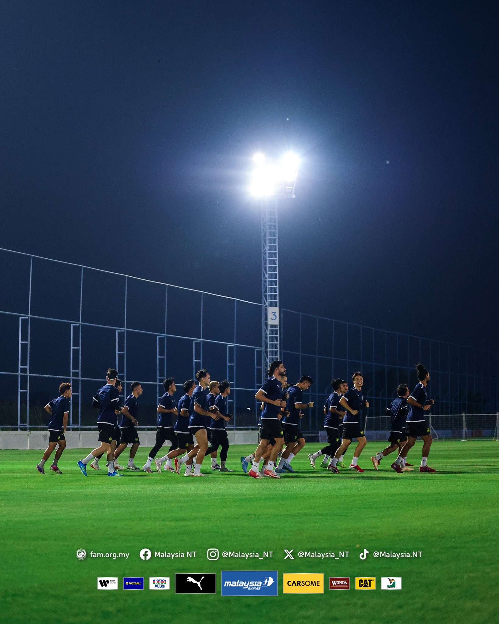 Báo Malaysia hiến kế cho HLV Cklamovski, mong đội nhà làm 'điều thần kỳ' ở Việt Nam- Ảnh 1. Báo Malaysia hiến kế cho HLV Cklamovski, mong đội nhà làm 'điều thần kỳ' ở Việt Nam- Ảnh 1.