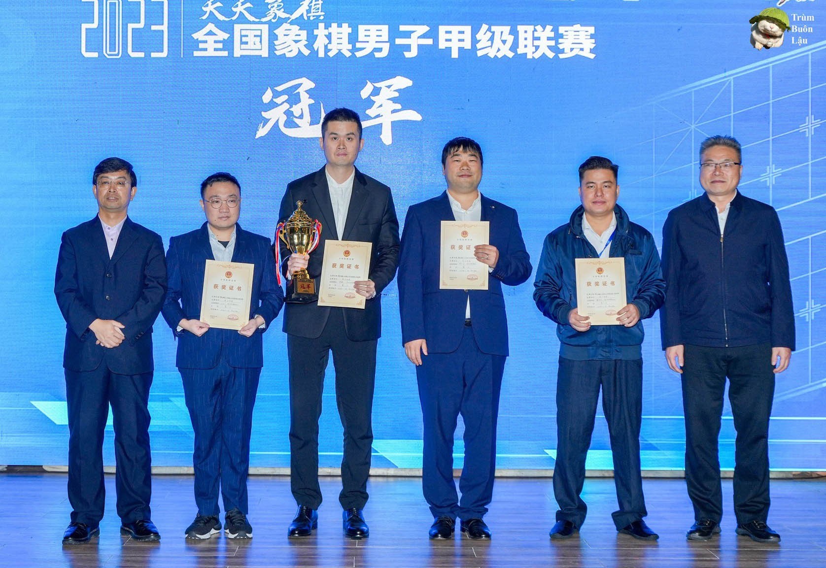 Báo Trung Quốc tiết lộ 'hành trình bí ẩn' đưa Lại Lý Huynh lên hàng cao thủ cờ tướng - Ảnh 3.