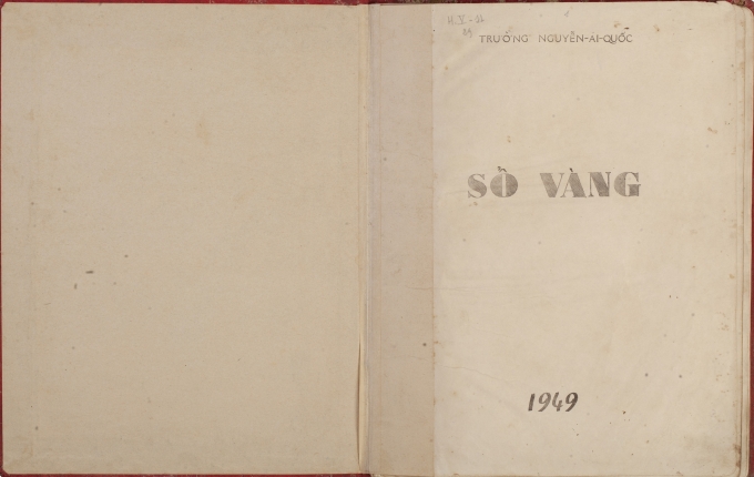 Sổ vàng trường Nguyễn Ái Quốc đang được lưu giữ tại Bảo tàng Lịch sử Quốc gia. Ảnh: Bảo tàng Lịch sử Quốc gia