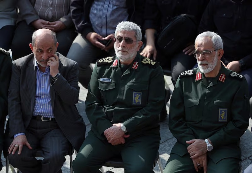 Bí ẩn vị tướng sống sót của Iran - 1