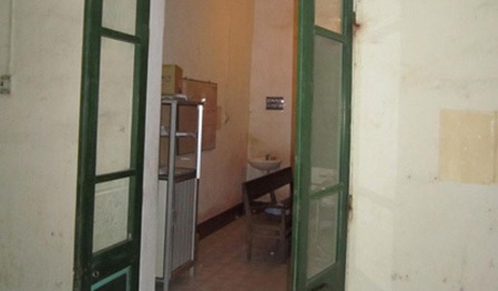 Bi kịch của gia đình kẻ đâm chết bác sỹ khi anh trai tử vong sau cấp cứu - 1