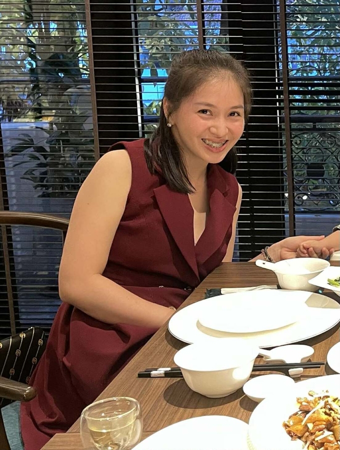 Vẻ ngoài đứng tuổi của chị Huyên trước khi thay đổi. Ảnh: Nhân vật cung cấp