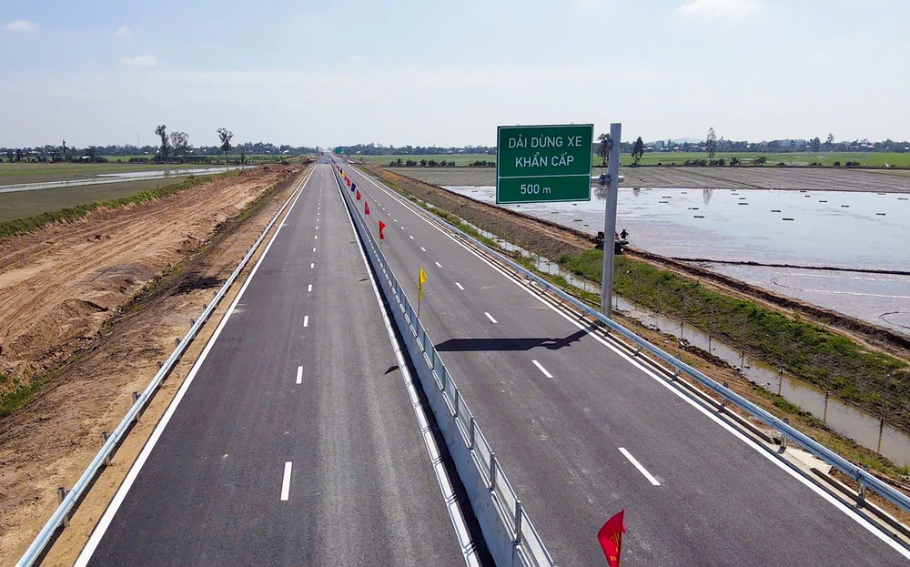 Cao tốc Châu Đốc - Cần Thơ- Sóc Trăng đoạn qua tỉnh An Giang. Ảnh: Cổng TTĐT An Giang