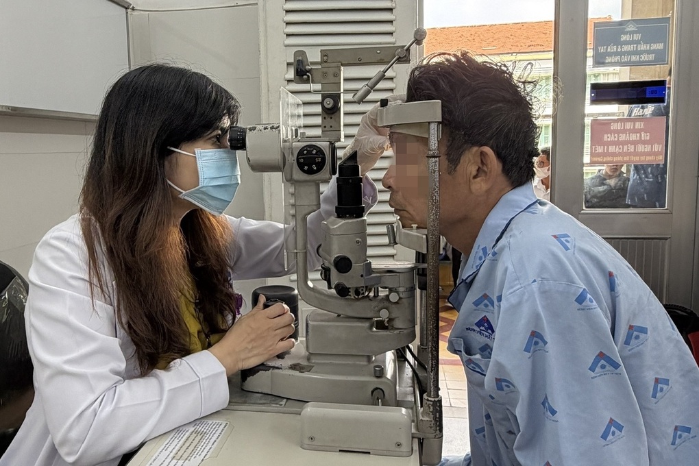 Biến dạng mặt, cắt bỏ nhãn cầu vì pháo nổ: Cảnh báo các loại pháo lạ - 1