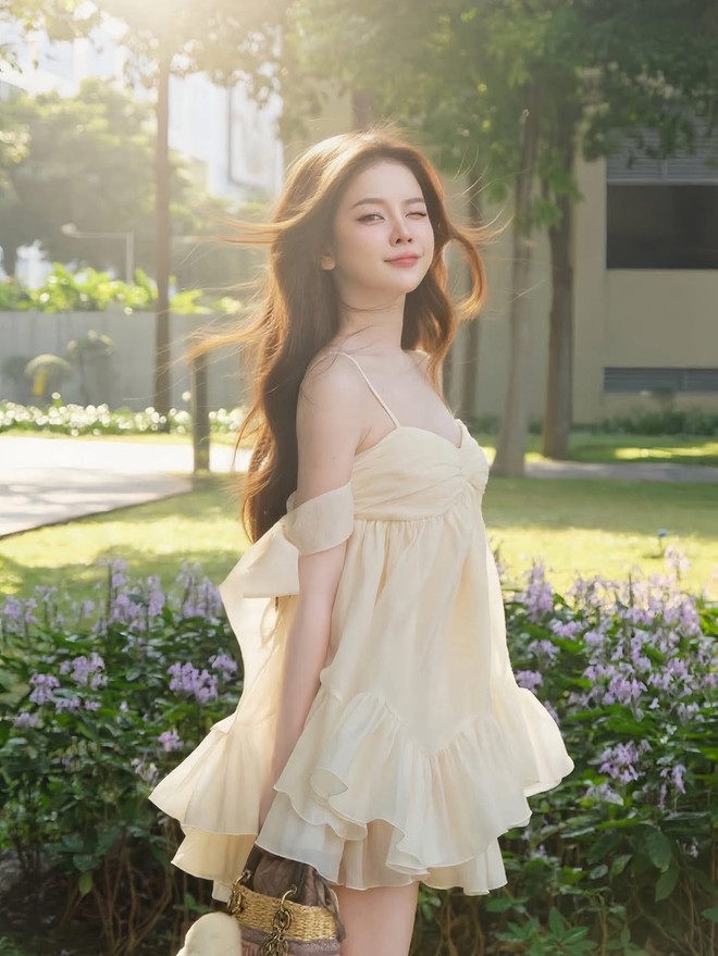 Biến hóa phong cách với đầm hai dây vừa trẻ trung vừa sang- Ảnh 1.