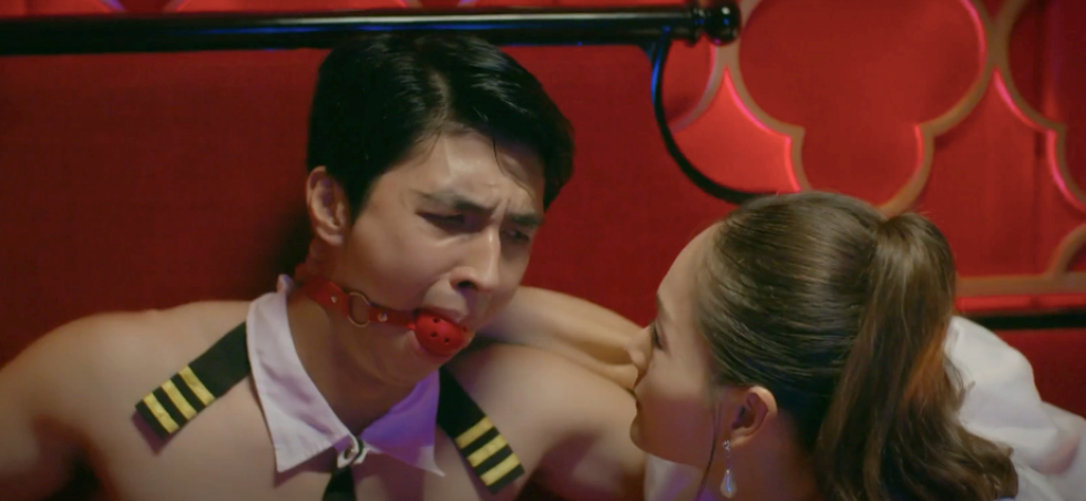 Bình An tiết lộ phản ứng của vợ khi xem chồng đóng cảnh nóng, bị tra tấn - 3