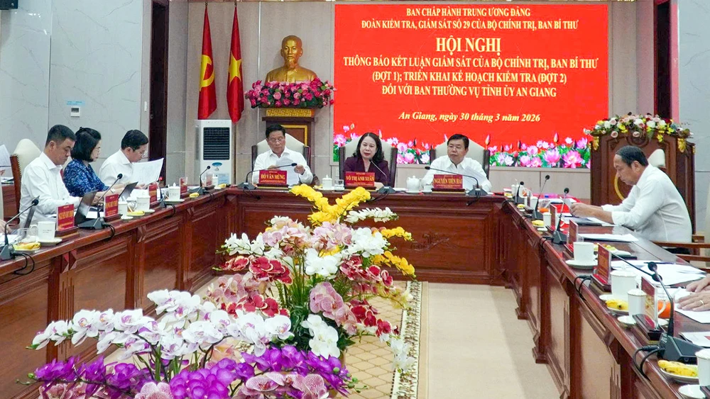 Đoàn kiểm tra, giám sát số 29 của Bộ Chính trị, Ban Bí thư do Bí thư Trung ương Đảng, Phó Chủ tịch nước Võ Thị Ánh Xuân làm Trưởng đoàn làm việc với Ban Thường vụ Tỉnh ủy An Giang. Ảnh: NGUYỄN HÀNH pho-chu-tich-nuoc-vo-thi-anh-xuan-lam-viec-voi-an-giang.jpg