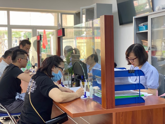 Bộ Nội vụ đề xuất tăng lương cơ sở lên 2 , 53 triệu đồng / tháng năm 2026 - Ảnh 1. Bộ Nội vụ đề xuất tăng lương cơ sở lên 2 , 53 triệu đồng / tháng năm 2026 - Ảnh 1.