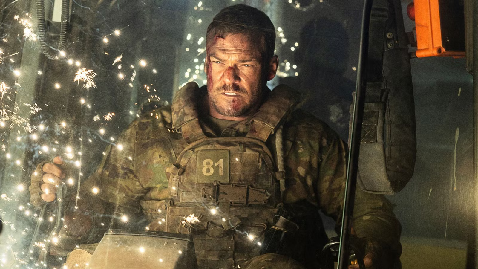 Đang có 1 bom tấn cực hot làm chao đảo toàn cầu: Nam chính vừa đẹp vừa ngầu, khán giả 93 nước lao vào xem- Ảnh 5.