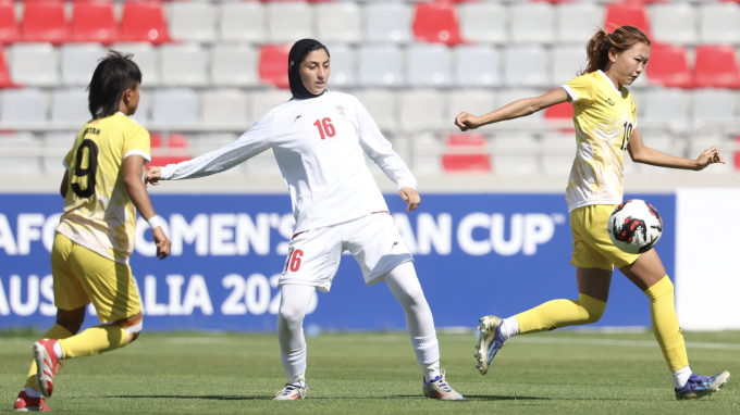 Iran (áo trắng) thắng Bhutan 7-1 ở bảng A vòng loại Asian Cup nữ 2026, trên sân King Abdullah II ở Jordan ngày 13/7/2025. Ảnh: AFC