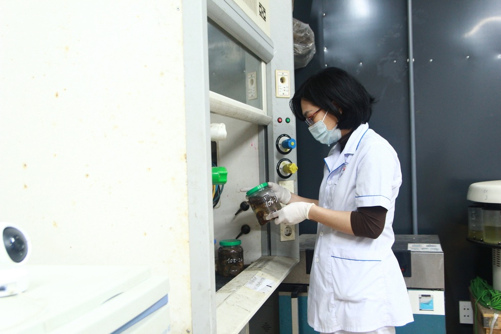 Bóng hồng ngành pháp y kể chuyện nghề phía sau những bản kết luận - 2