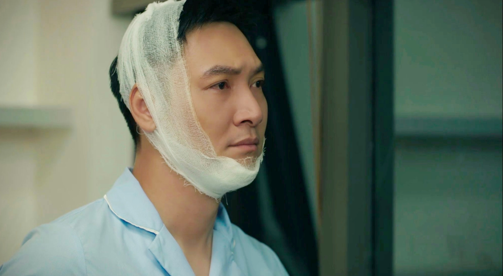 2026 rồi vẫn còn phim Việt giờ vàng làm ăn cẩu thả thế này, nhìn Mạnh Trường mà tức cay mắt- Ảnh 1.